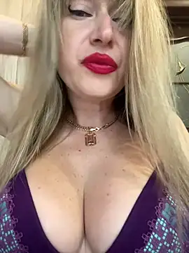 Snapshot of Kittenforyou chatting on 31, 5, 2026 Kittenforyou online show from 31, 5, 2026