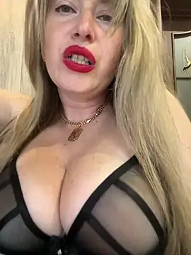 Snapshot of Kittenforyou chatting on 3, 6, 2026 Kittenforyou online show from 3, 6, 2026
