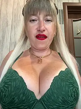 Snapshot of Kittenforyou chatting on 7, 7, 2026 Kittenforyou online show from 7, 7, 2026