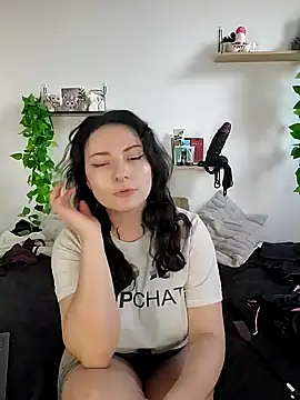 Snapshot of Moxxxie chatting on 22, 3, 2025 Moxxxie online show from 22, 3, 2025