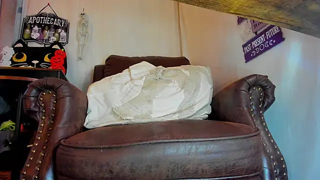 danidollxxx online show from 23, 9, 2025