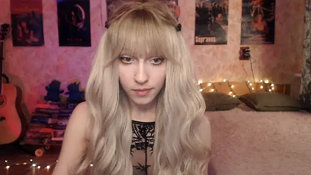 Friendly Ellie online show from 30, 1, 2025
