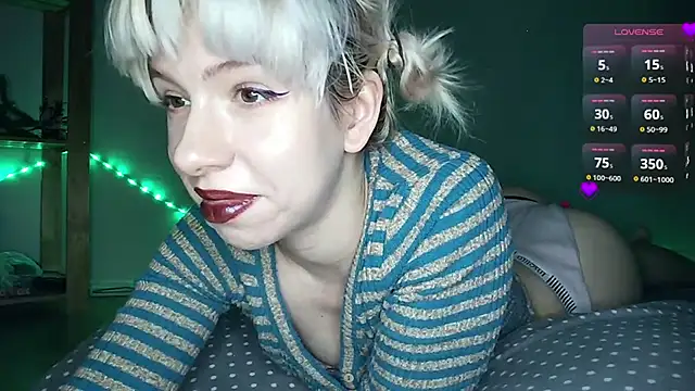 Snapshot of cruellagoth666 chatting on 4, 3, 2025 cruellagoth666 online show from 4, 3, 2025