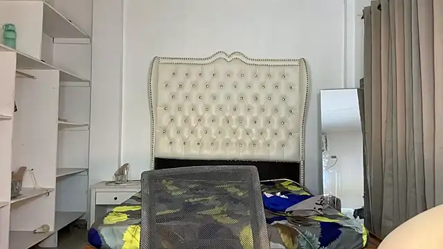 Maria wilton online show from 4, 3, 2025