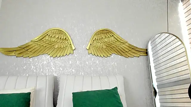 EmmaFerrary online show from 5, 7, 2026