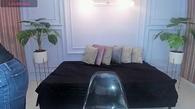 cintiagreyx online show from 26, 3, 2026