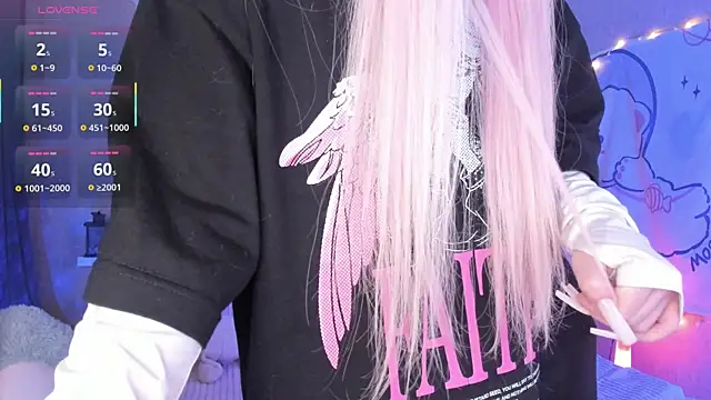 Misty Shadow online show from 14, 4, 2026