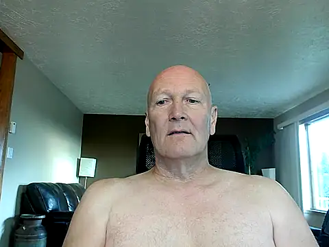 Snapshot of BasicAnt chatting on 11, 9, 2025 BasicAnt online show from 11, 9, 2025