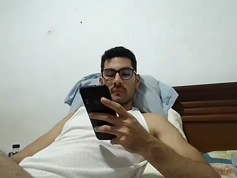 Snapshot of x-sebastian chatting on 5, 10, 2025 x-sebastian online show from 5, 10, 2025