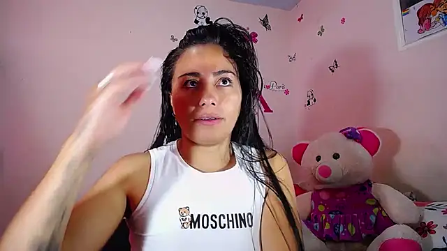 Snapshot of hanna_girl21 chatting on 22, 7, 2026 hanna girl21 online show from 22, 7, 2026