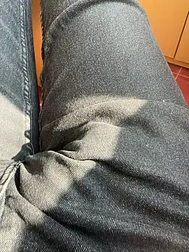 MAHKE12 online show from 6, 11, 2025