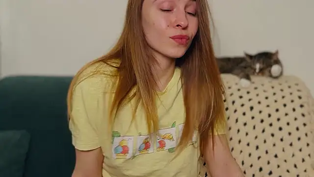 LovelyKatea online show from 9, 3, 2026