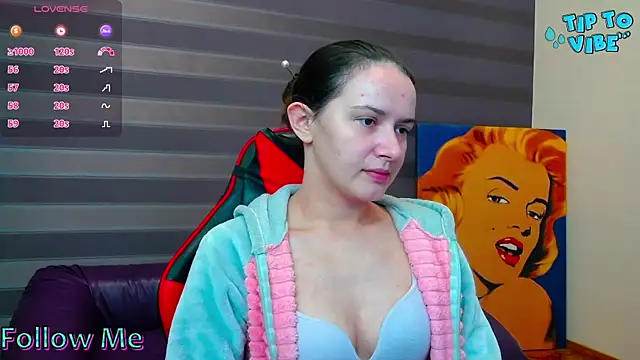 iris nikhols online show from 11, 11, 2025