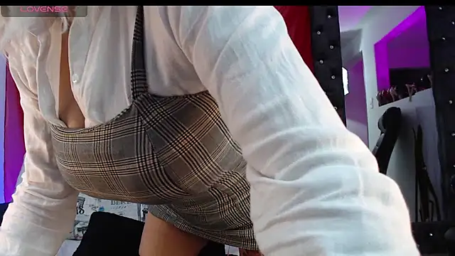 kimberlybirdx online show from 9, 11, 2025