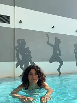  CurlySue  online show from 22, 5, 2026