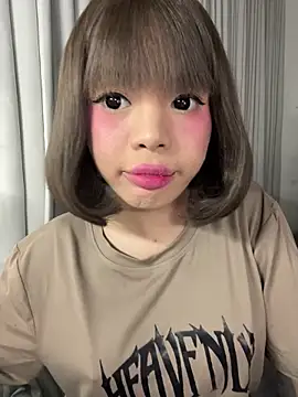 SweetCheska19 online show from 11, 9, 2025