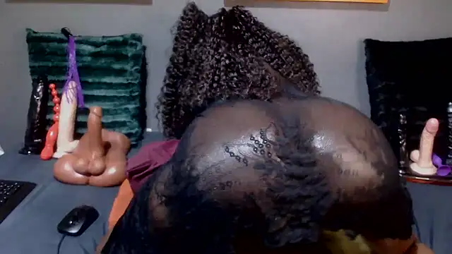 DarkNSpicy4U online show from 5, 10, 2025