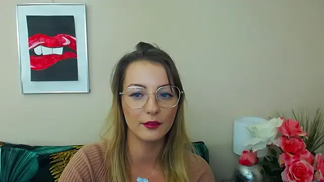 Snapshot of NatalieSexy chatting on 2, 12, 2024 NatalieSexy online show from 2, 12, 2024