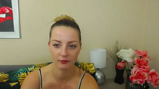 Snapshot of NatalieSexy chatting on 27, 2, 2025 NatalieSexy online show from 27, 2, 2025