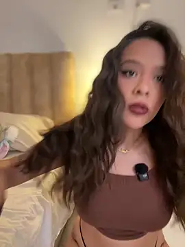 Little Amber6 online show from 7, 2, 2026