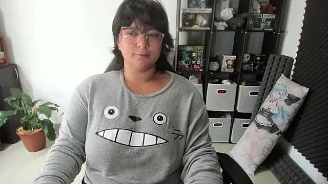 aika-dreams online show from 24, 1, 2025