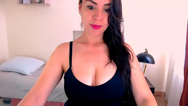 LATINGODDESS X online show from 4, 5, 2026