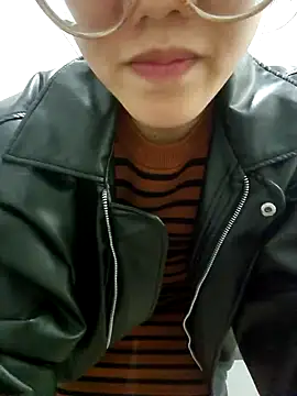 Snapshot of HinaLovely chatting on 31, 12, 2024 HinaLovely online show from 31, 12, 2024