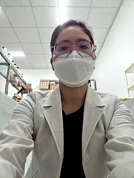 HinaLovely online show from 4, 3, 2026