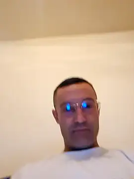 Snapshot of enricso chatting on 9, 4, 2026 enricso online show from 9, 4, 2026