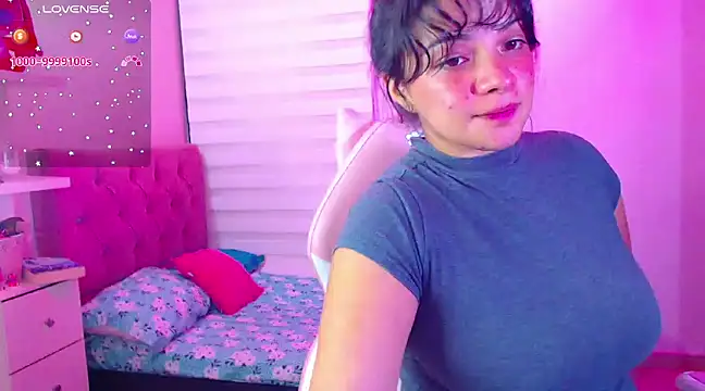 Snapshot of Vannessa__Shy chatting on 20, 12, 2024 Vannessa Shy online show from 20, 12, 2024