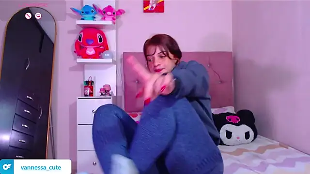 Vannessa  Shy online show from 22, 12, 2025