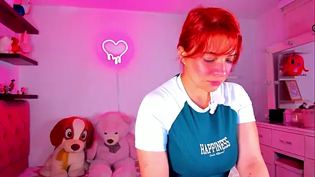Snapshot of Vannessa__Shy chatting on 25, 6, 2026 Vannessa Shy online show from 25, 6, 2026
