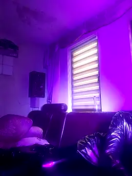 Crystalbitchx online show from 5, 10, 2025