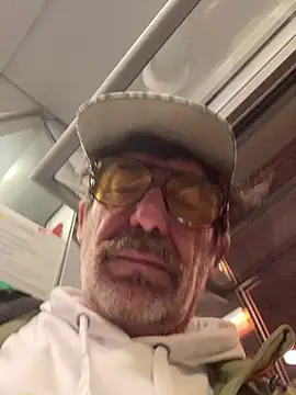 Snapshot of maxximere chatting on 23, 2, 2026 maxximere online show from 23, 2, 2026