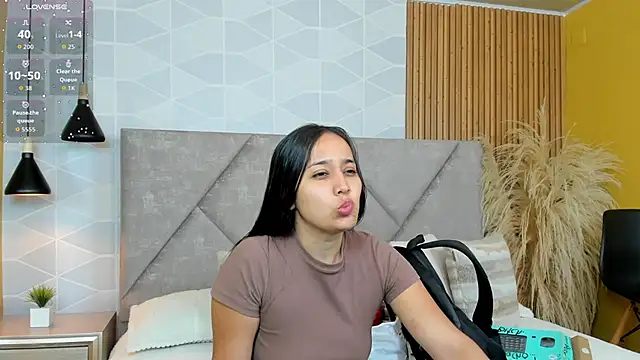 Snapshot of Sammy_Fit_ chatting on 2, 2, 2026 Sammy Fit online show from 2, 2, 2026