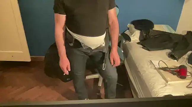 Snapshot of Fabrissi chatting on 12, 12, 2024 Fabrissi online show from 12, 12, 2024