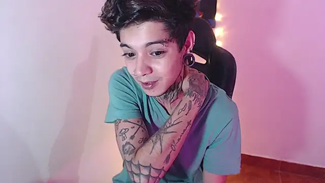 Snapshot of saad_man chatting on 7, 12, 2024 saad man online show from 7, 12, 2024