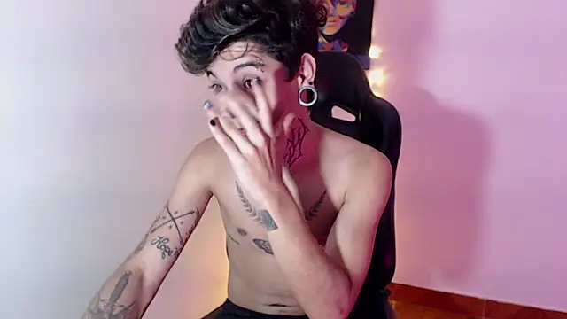 Snapshot of saad_man chatting on 12, 12, 2024 saad man online show from 12, 12, 2024