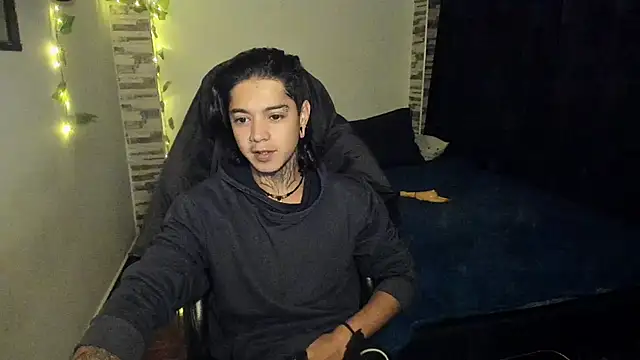 Snapshot of saad_man chatting on 16, 10, 2025 saad man online show from 16, 10, 2025