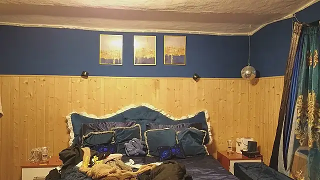 VanessaDoyle online show from 14, 3, 2025