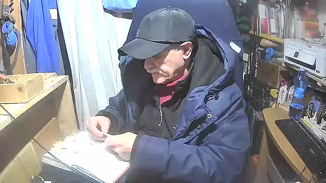 nonnomaturobisex online show from 2, 2, 2025