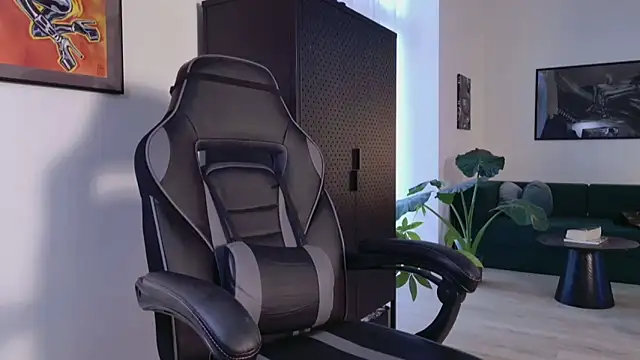 Snapshot of Rubbernina chatting on 16, 2, 2026 Rubbernina online show from 16, 2, 2026