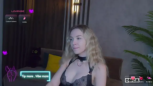 Holl1Would online show from 1, 3, 2025