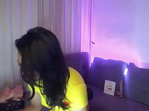 Snapshot of transbigcummer chatting on 28, 6, 2026 transbigcummer online show from 28, 6, 2026