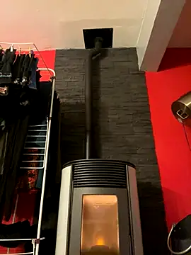 Snapshot of louh261 chatting on 20, 11, 2025 louh261 online show from 20, 11, 2025