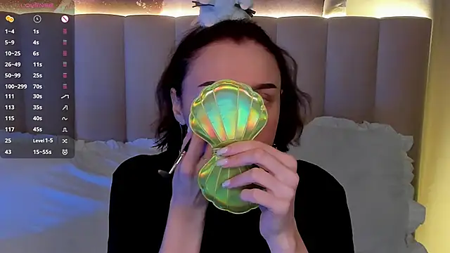 LianaFord online show from 12, 1, 2026