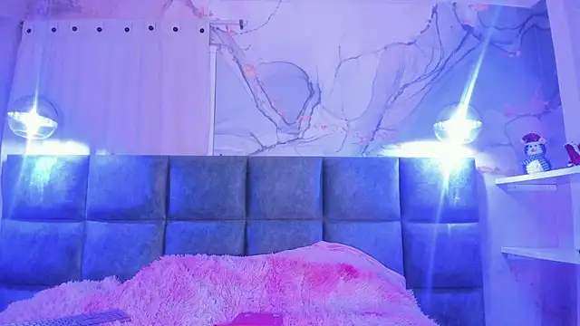 Snapshot of AntonellaRossi chatting on 1, 2, 2026 AntonellaRossi online show from 1, 2, 2026