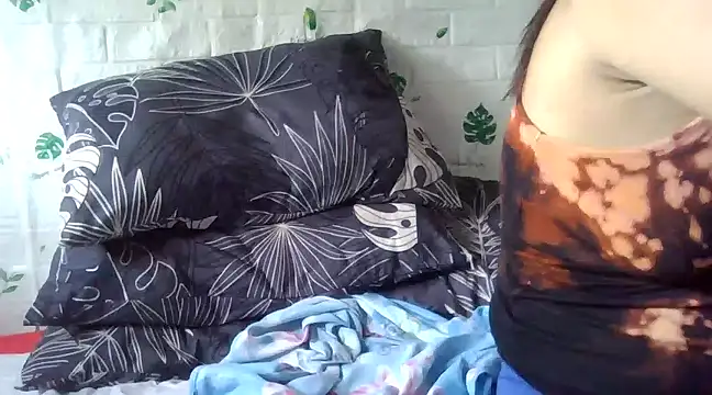 Snapshot of Silly_Girl21 chatting on 17, 3, 2025 Silly Girl21 online show from 17, 3, 2025