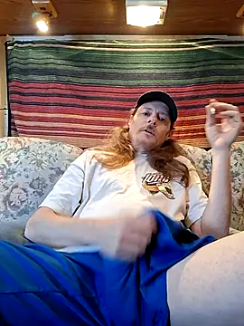 Snapshot of truckerlove69 chatting on 15, 1, 2026 truckerlove69 online show from 15, 1, 2026