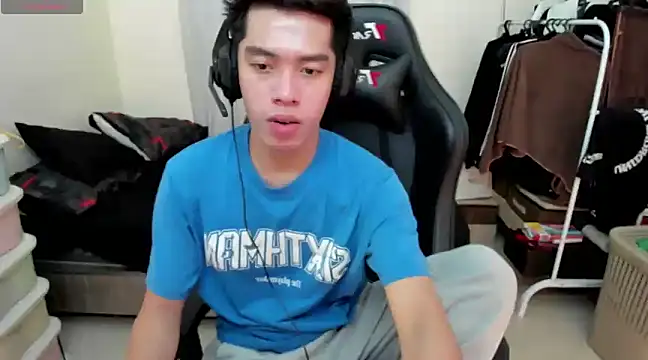 Snapshot of Lightjt04 chatting on 18, 3, 2025 Lightjt04 online show from 18, 3, 2025